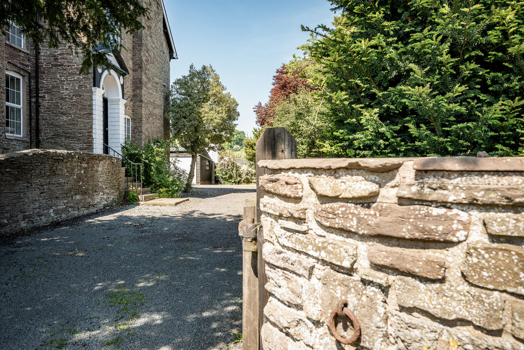 Entrance- click for photo gallery